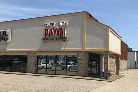 Shop our North Green River Road location